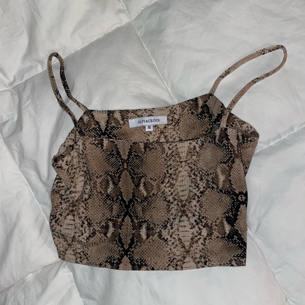 Snakeskin crop